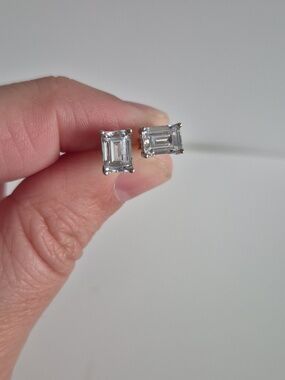 Classic Emerald-Cut Cubic Zirconia Stud 925 Earrings - Silver